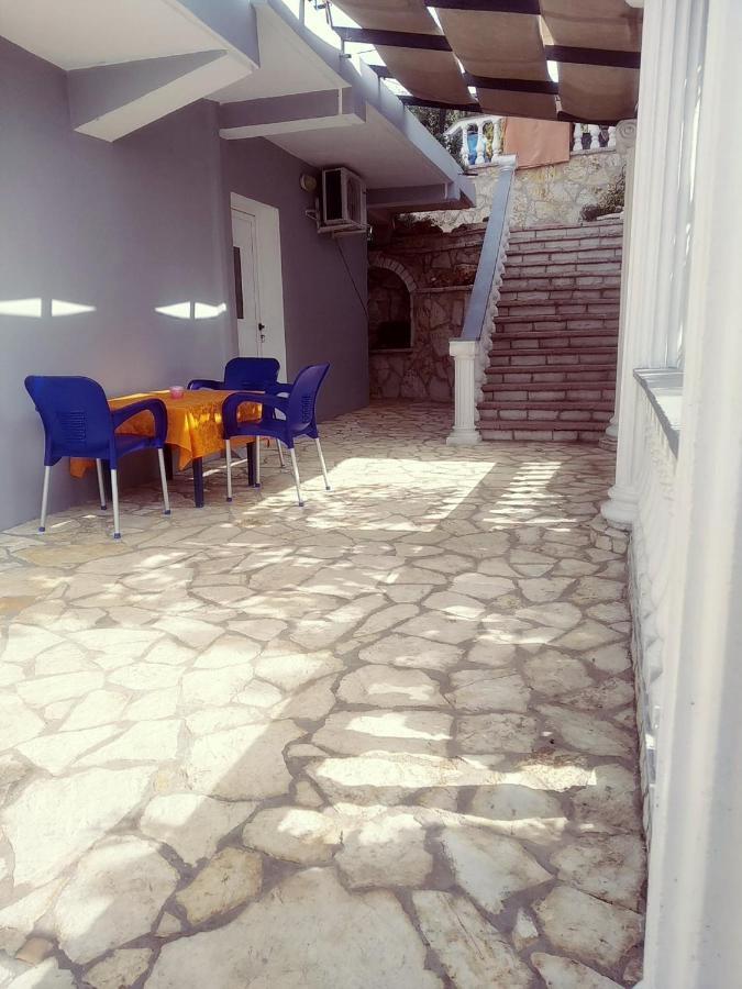 Amantia Lägenhet Sarandë